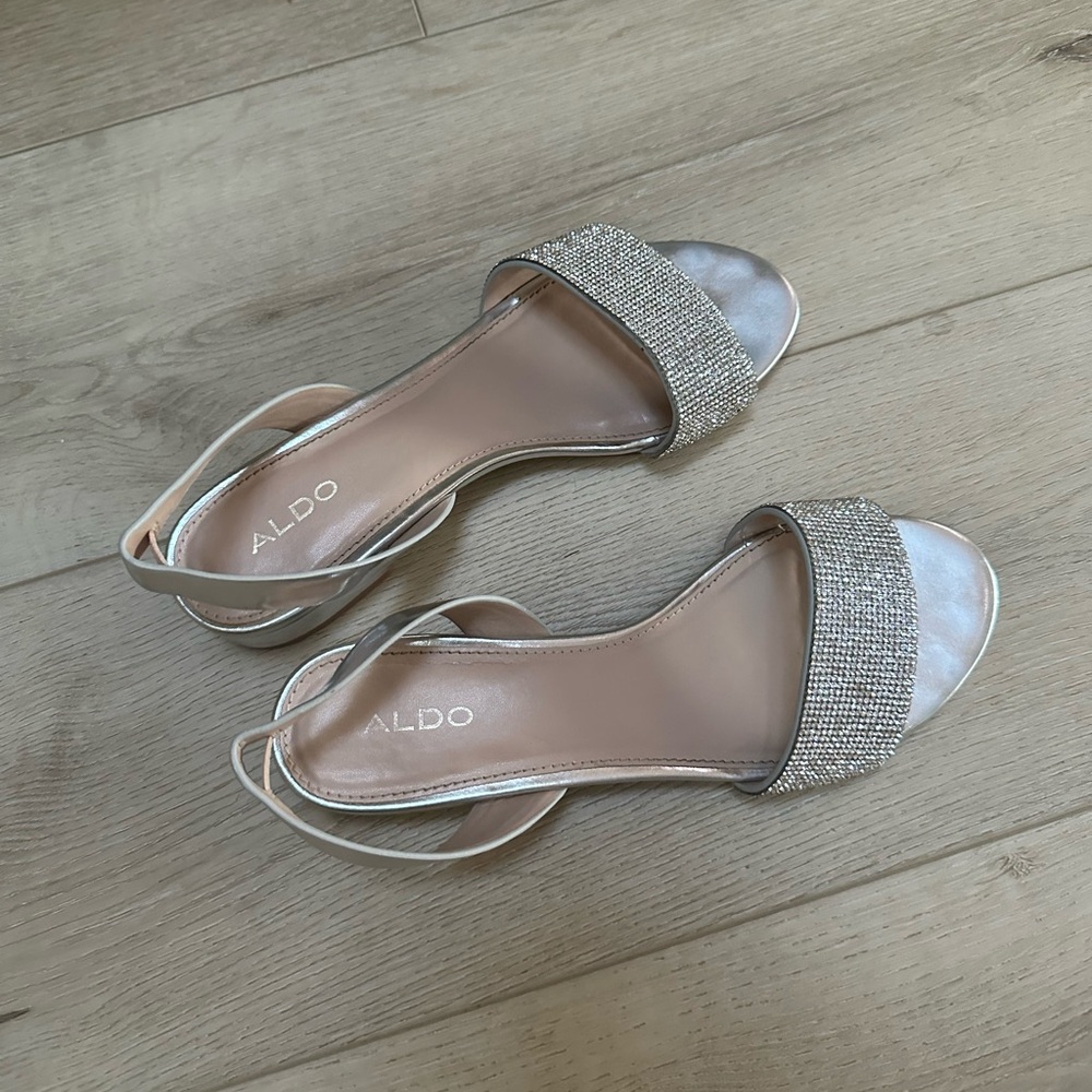 Also silver glitter heeled sandals size 7